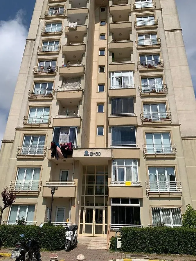 Istanbul Basaksehir Aile Icin Uygun Ortamda Kiralik Daire Apartment